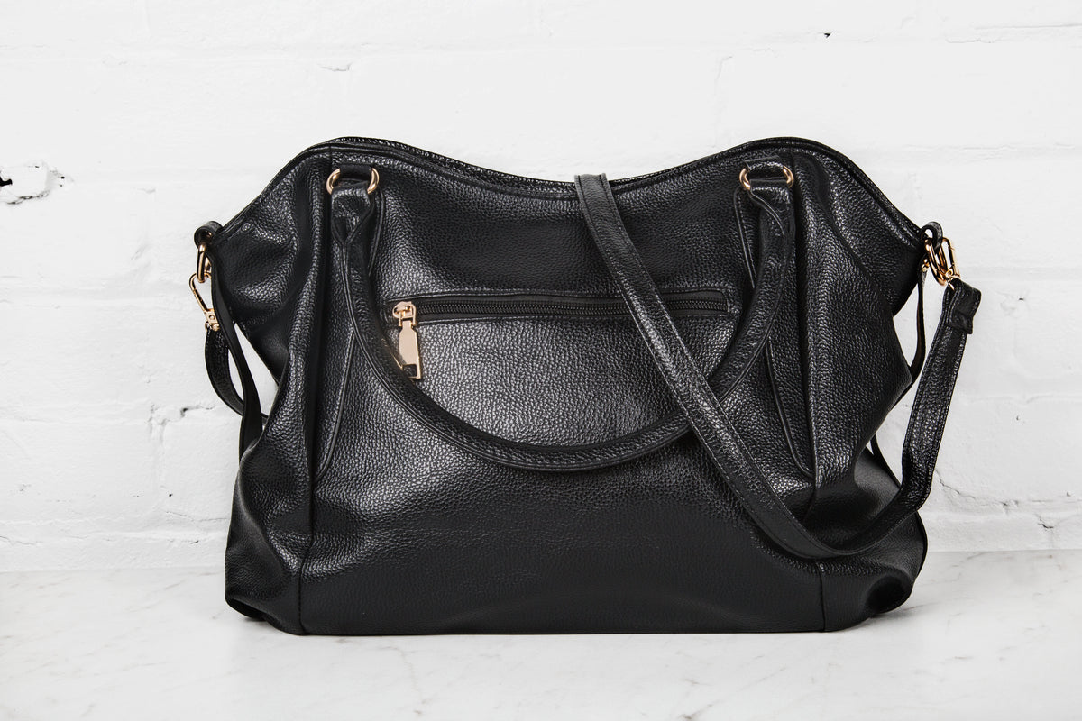 Noir Classic Shoulder Bag